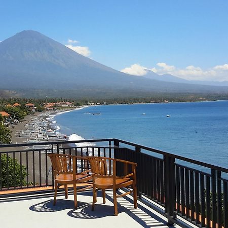 Amed Beach Villa Exterior photo