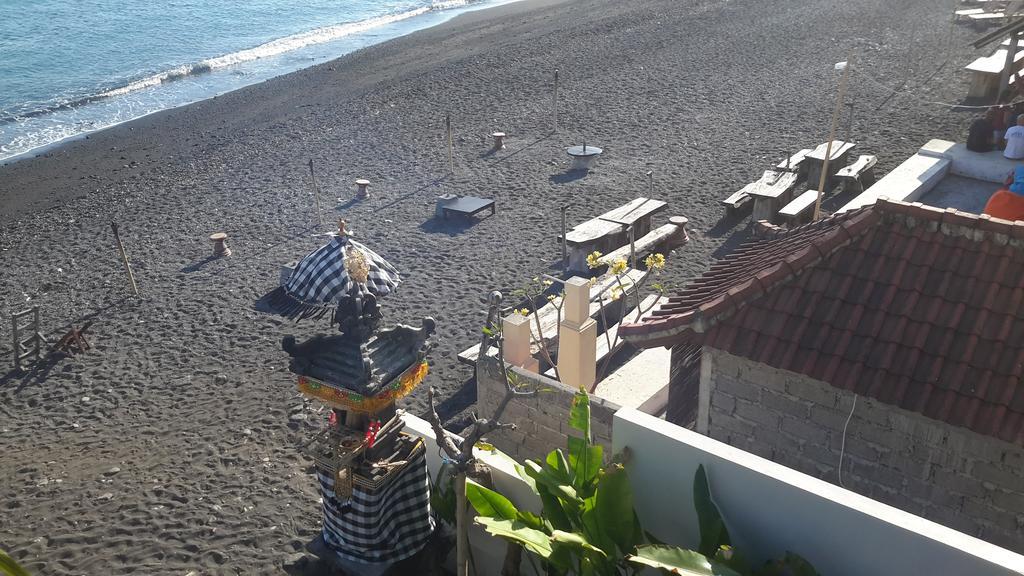 Amed Beach Villa Exterior photo