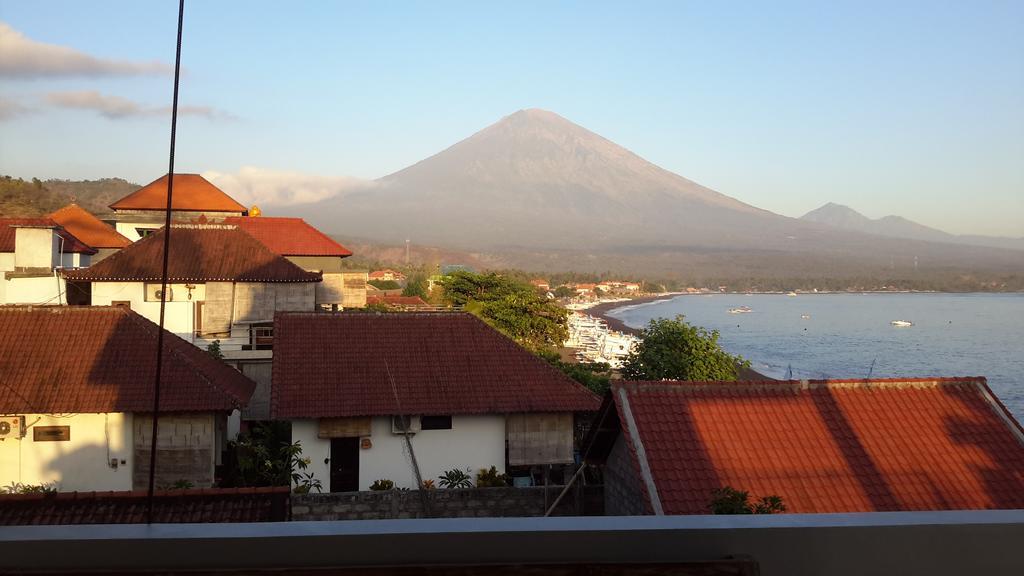 Amed Beach Villa Exterior photo