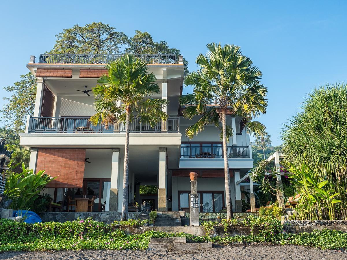 Amed Beach Villa Exterior photo