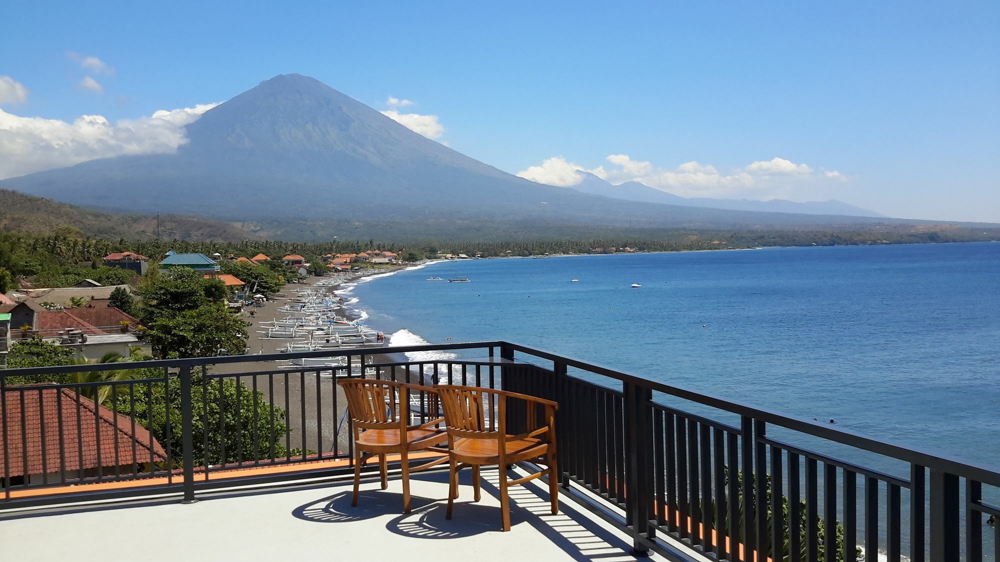 Amed Beach Villa Exterior photo